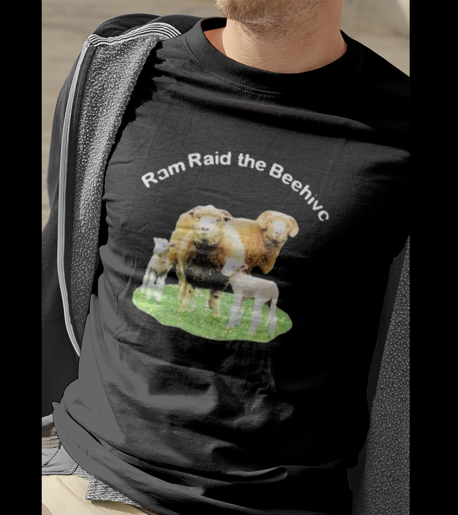 Ram Raid The Beehive Sheep On Grass T-Shirt