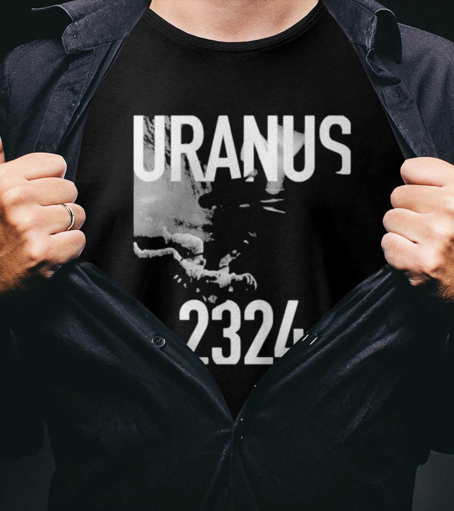 URANUS 2324 Astronaut Floating In Space T-Shirt