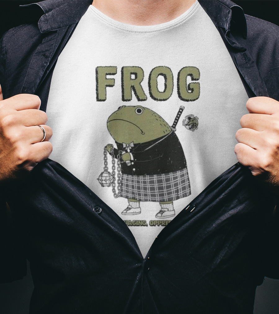 Frog Fearless Ravaging Oppressive And Green Plaid Outfit Chain Weapon T-Shirt