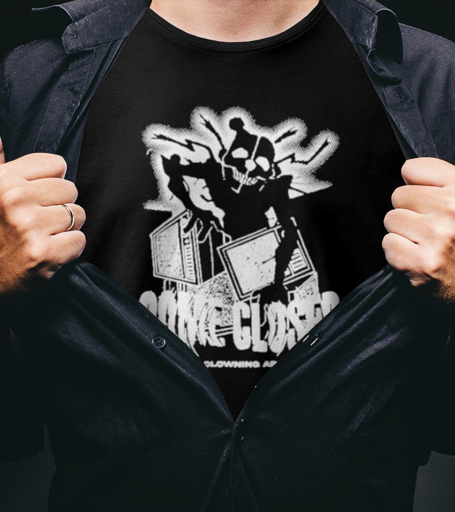 COME CLOSER STOP CLOWNING AROUND Jack-in-the-Box Skeleton With Lightning Effects T-Shirt