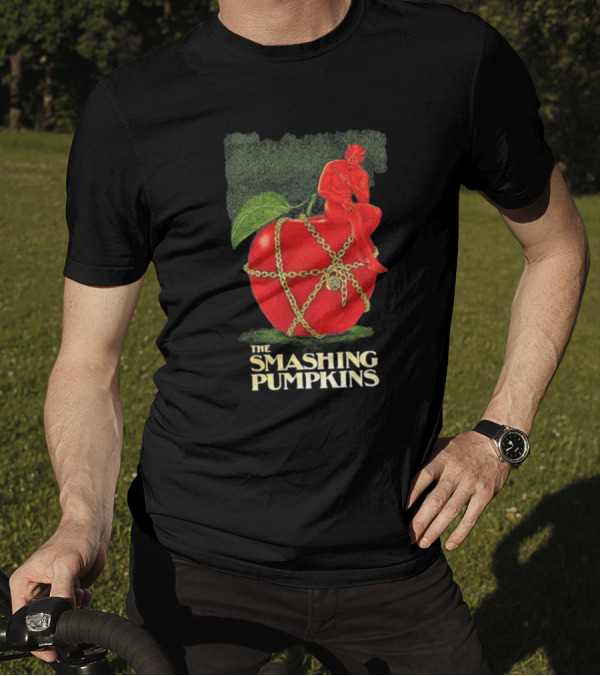 The Smashing Pumpkins Aug 5 2024 Citi Field Flushing NY Devil On Apple T-Shirt