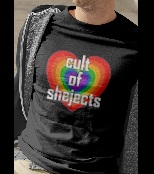Reel Rejects Cult Of Shejects Heart Rainbow Pride New T-Shirt