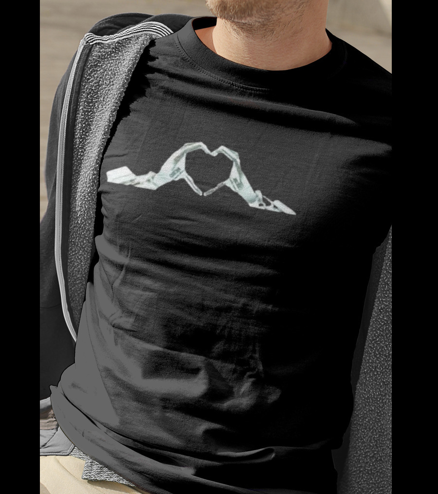 Elon Musk Robot Hand Heart T-Shirt