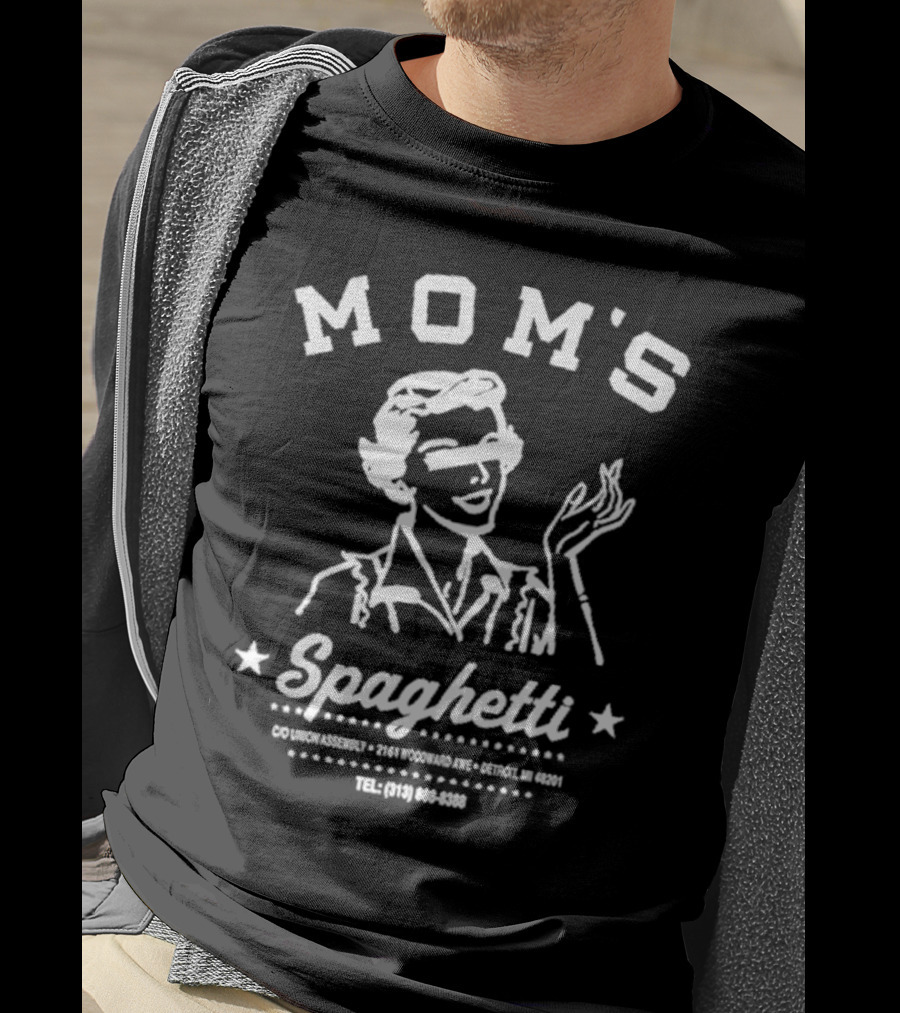 MOM'S Spaghetti Detroit MI 2161 Woodward Ave Tel 313 888 8388 T-Shirt
