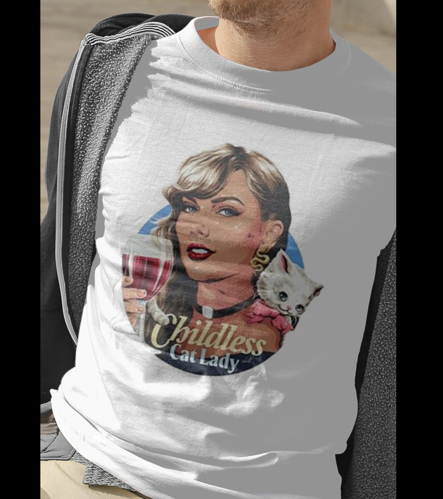 Childless Cat Lady Wine And Kitty T-Shirt