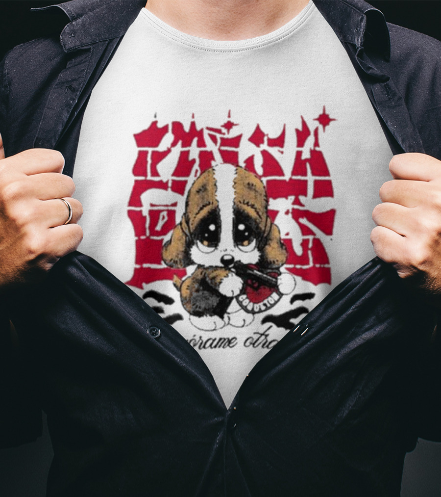 Coqueton Graffiti Style Devorame Otra Vez Puppy Holding Heart T-Shirt