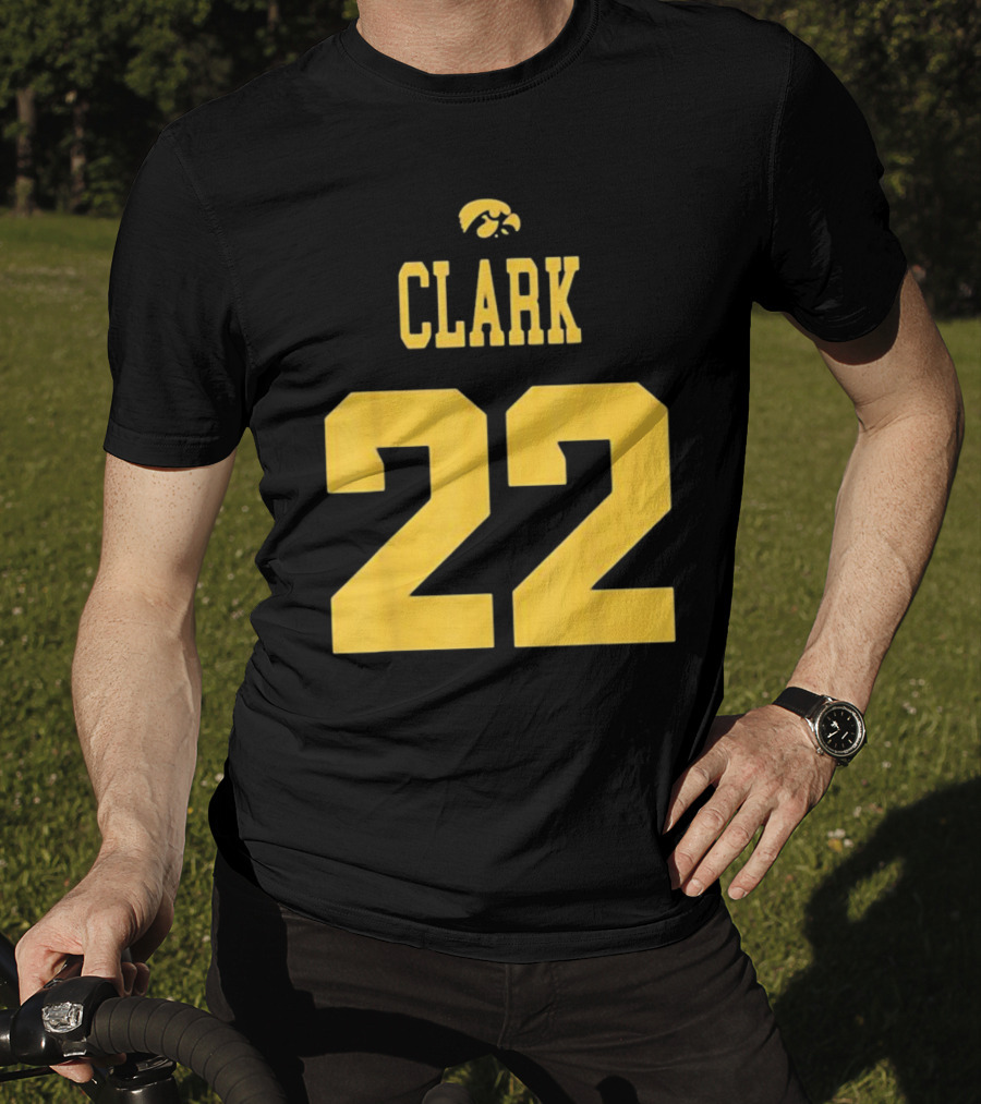 Clark 22 Iowa Hawkeyes T-Shirt