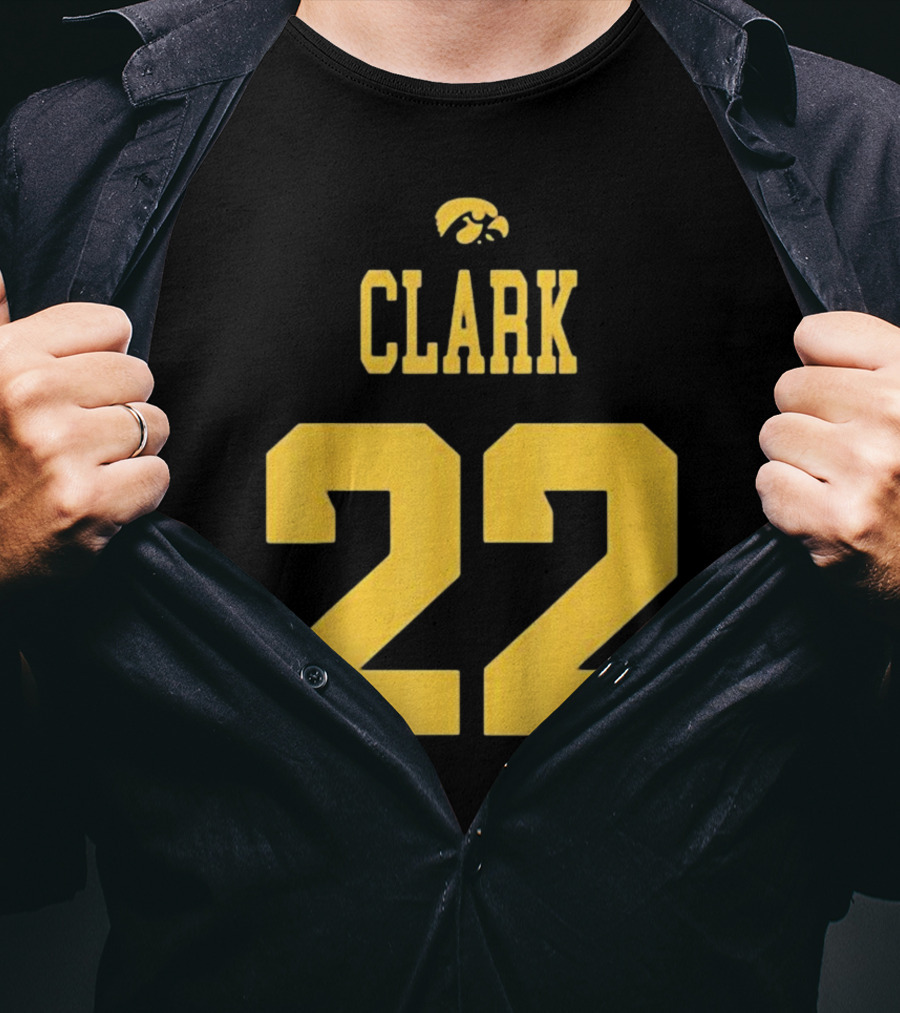 Clark 22 Iowa Hawkeyes T-Shirt