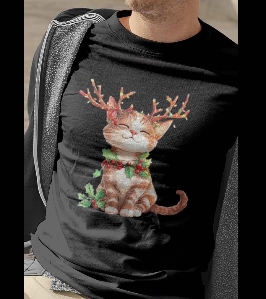 Cute Cat With Reindeer Antlers And Christmas Tree Lights T-Shirt