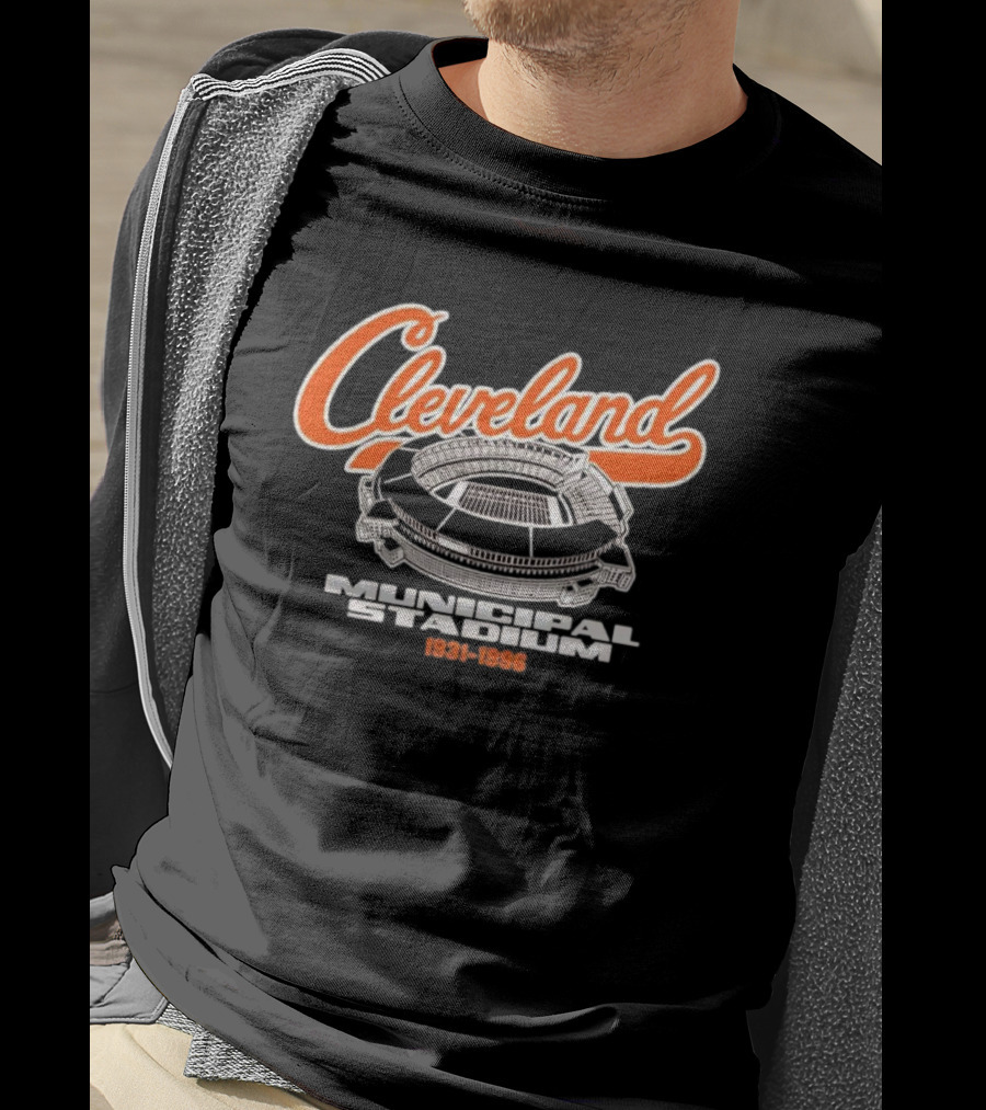 Cleveland Municipal Stadium Tribute 1931-1996 Browns NFL History T-Shirt