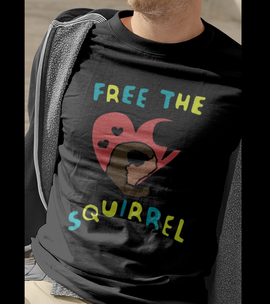 Free The Squirrel I Like Trains Heart Speech Bubble T-Shirt