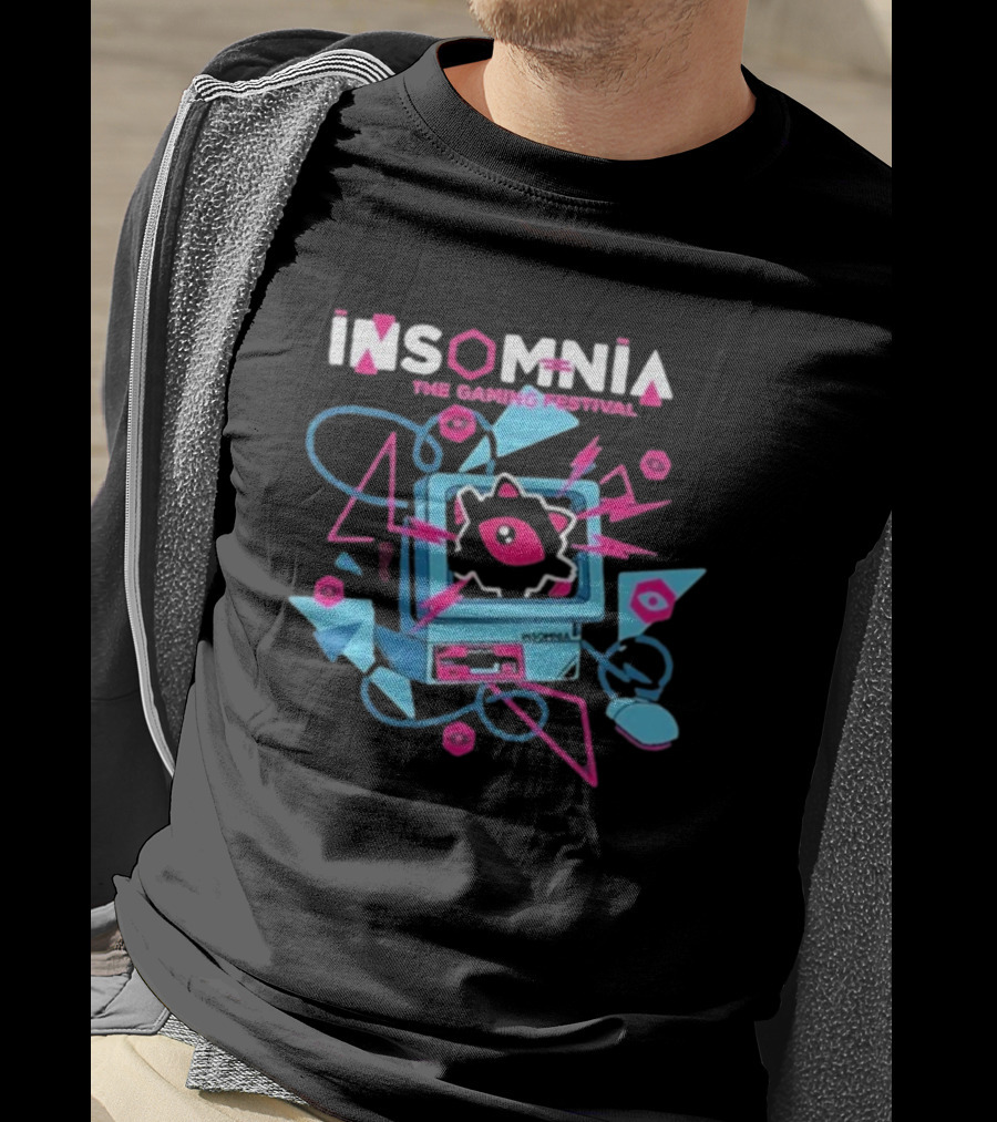 Insomnia The Gaming Festival I72 Retro Computer Neon Graphics T-Shirt