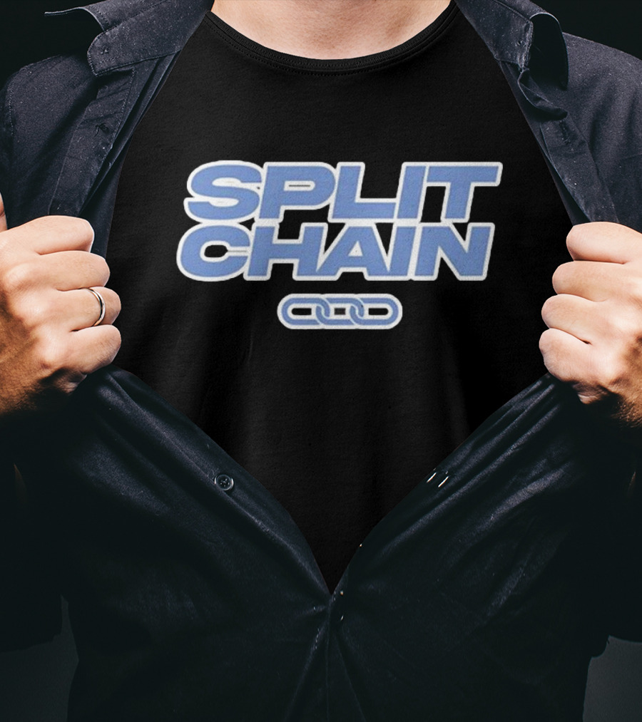 Split Chain Linked Text T-Shirt