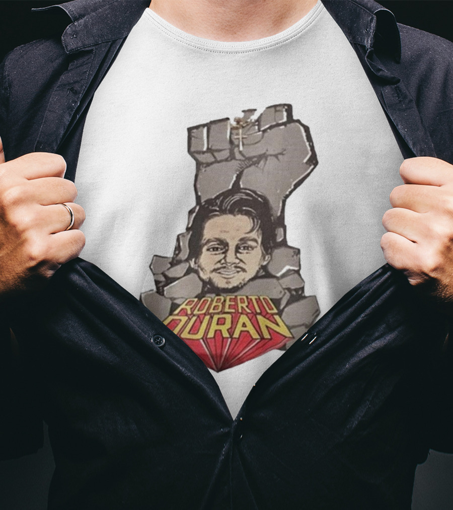 Roberto Duran Fist Breaking Through Vintage Boxing T-Shirt