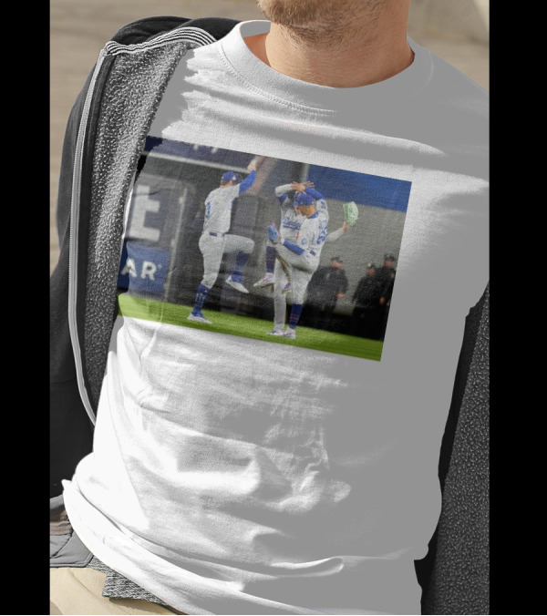Chris Taylor Mookie Betts Enrique Hernandez Los Angeles Dodgers Victory Celebration One More Win T-Shirt