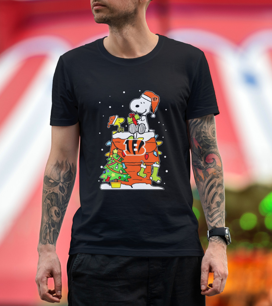 Snoopy Woodstock Cincinnati Bengals Christmas T-Shirt