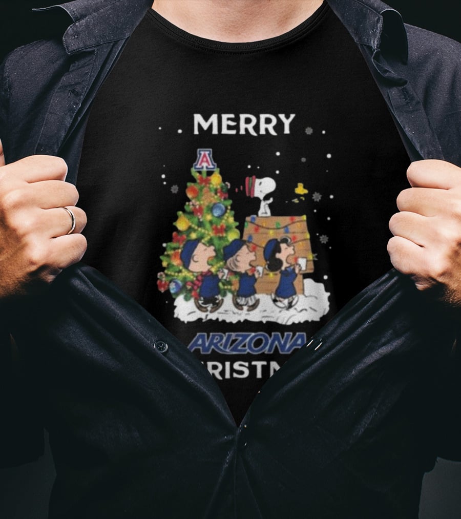 Arizona Wildcats Snoopy Peanuts Merry Christmas Tree T-Shirt
