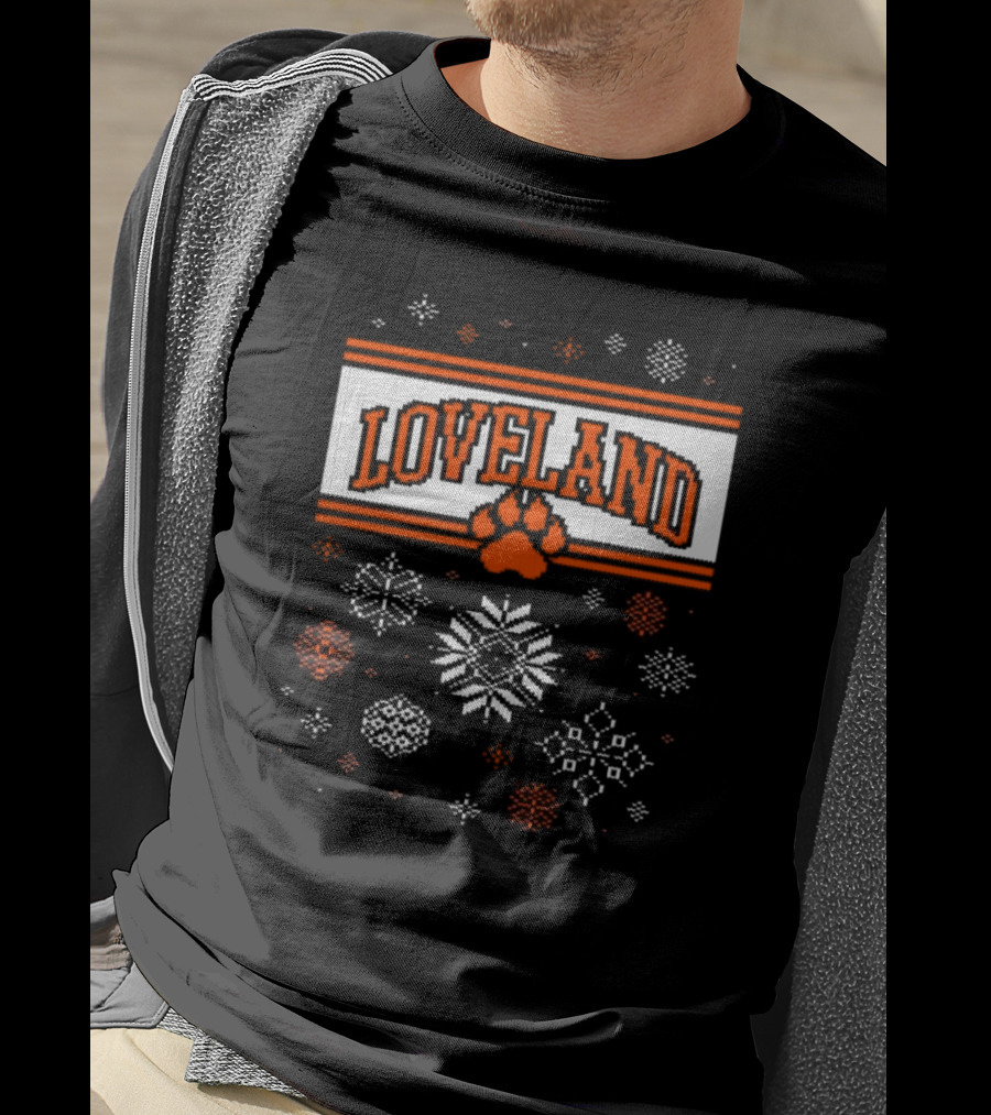 Loveland Paw Print Snowflakes Ugly Sweater Christmas T-Shirt