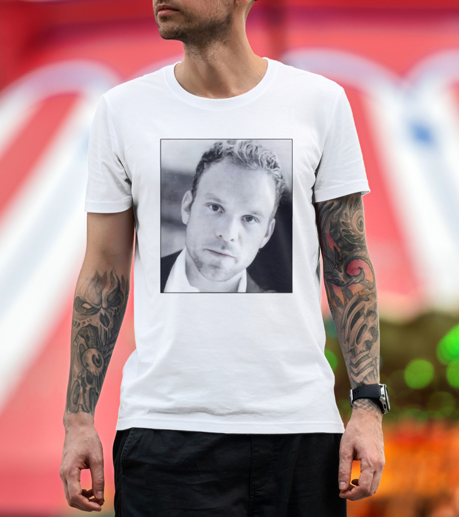 Jonathan Bailey Norbert Leo Butz Face Image T-Shirt