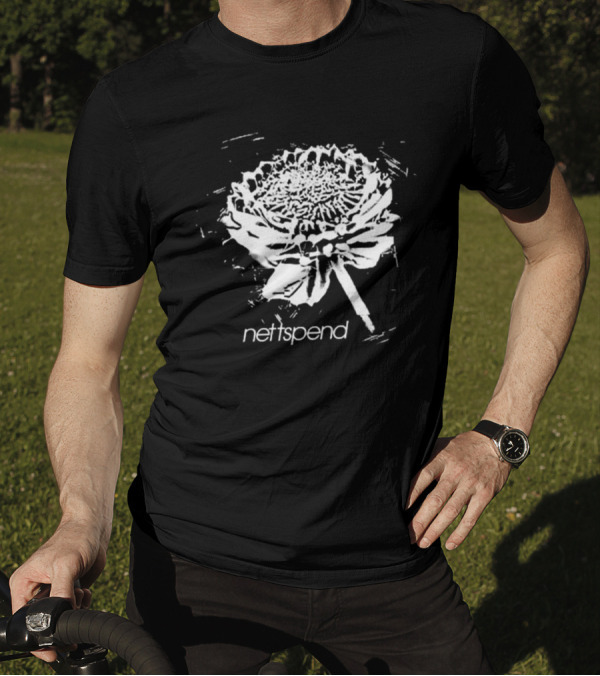 Nettspend Black And White Flower Artwork BAFK T-Shirt