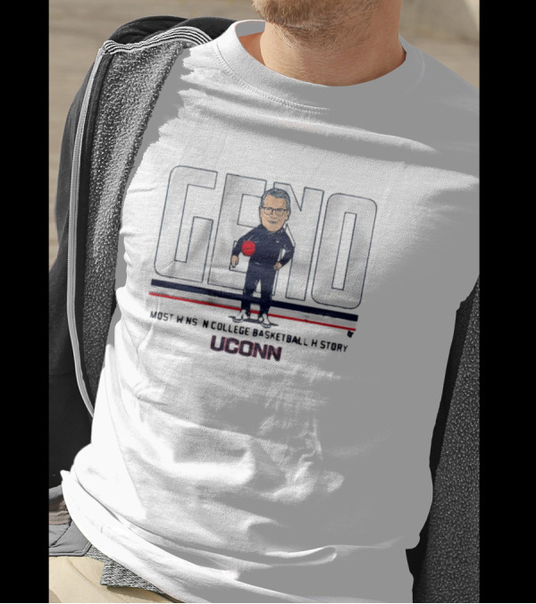 UConn Huskies Basketball Geno Auriemma Most Wins In College Basketball History T-Shirt