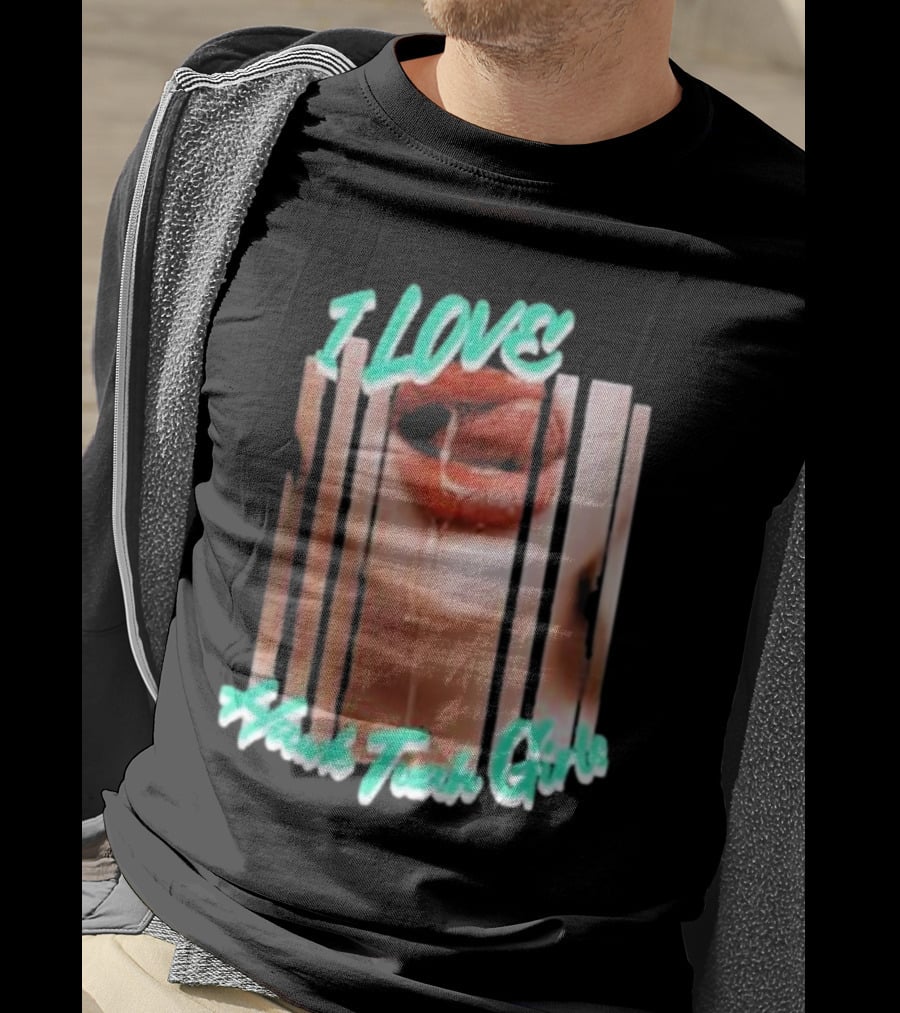 I Love Hawk Tuah Girl – Hawk Tuah Girls Dripping Lips Visual T-Shirt