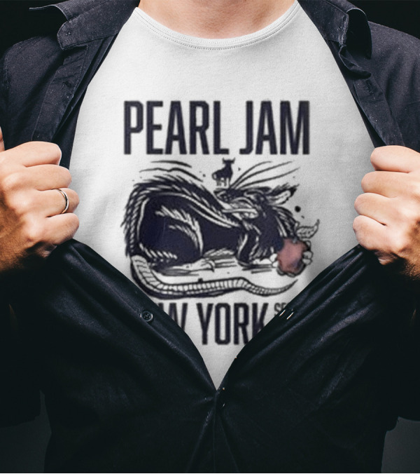 Pearl Jam New York Sep 03 2024 Rat Artwork Madison Square Garden Event Merch T-Shirt