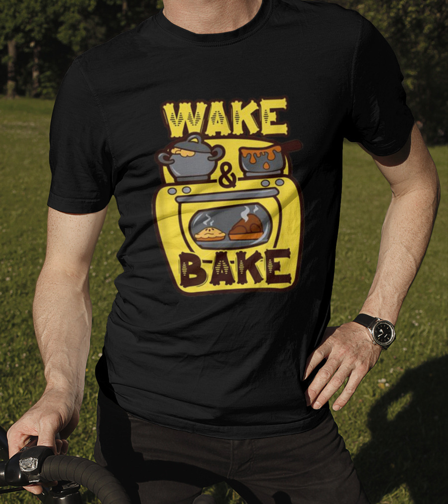 Wake Bake Thanksgiving Turkey Feast Meal Dinner Chef Funny Cooking T-Shirt