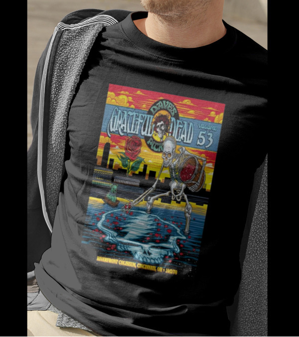 Grateful Dead Dave's Picks Volume 53 Riverfront Coliseum Cincinnati OH 10 2 76 T-Shirt