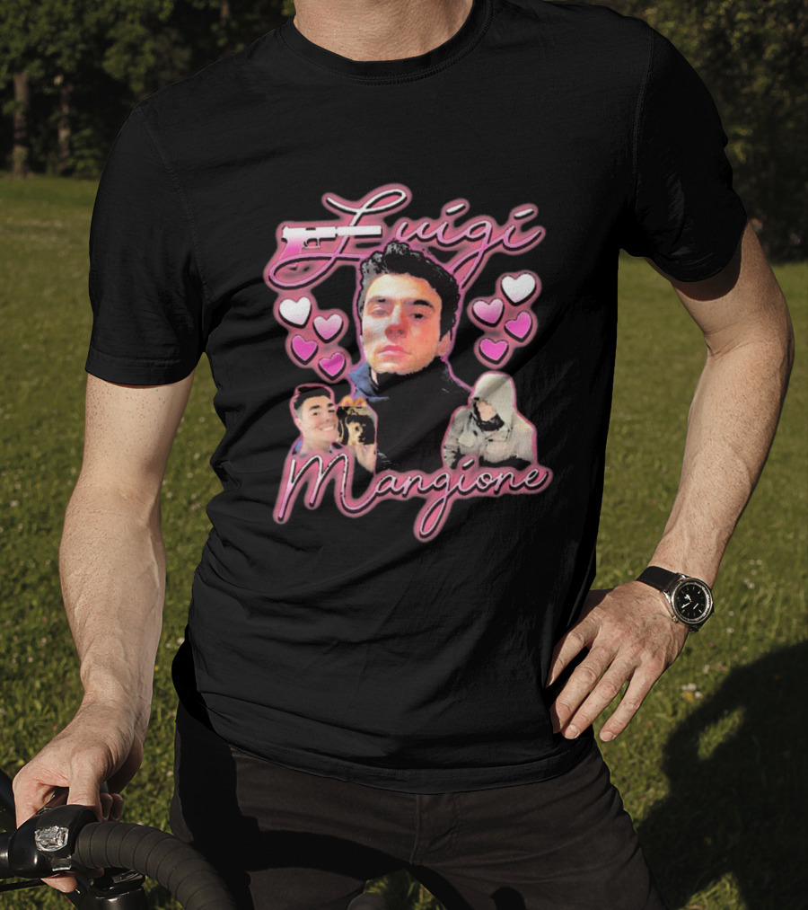 Free Luigi Mangione Heart Pink Hearts Surround T-Shirt
