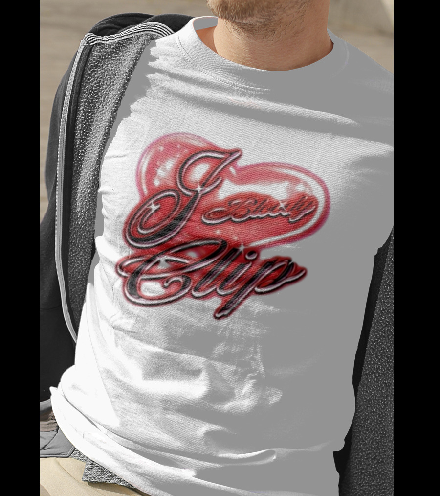 I Love Bloody Clip Heart Airbrush Imnotclip T-Shirt