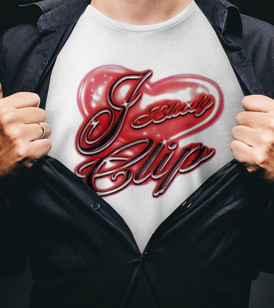 I Love Bloody Clip Heart Airbrush Imnotclip T-Shirt