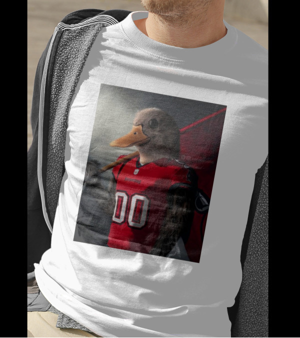 Tampa Bay Buccaneers Signed The Duck To A 5-year, $250 Million Deal, Per Sources T-Shirt