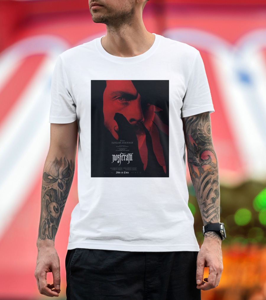 Nosferatu Aaron Taylor-Johnson Una Pelicula De Robert Eggers Solo en Cines T-Shirt