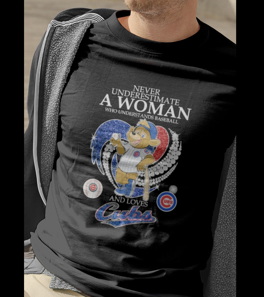 Never Underestimate A Woman Who Understands Baseball And Loves Cubs Chicago Mascot Clark Diamond Heart T-Shirt