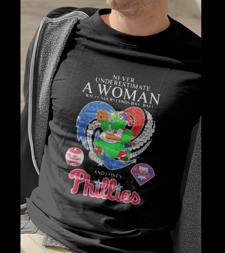 Never Underestimate A Woman Who Understands Baseball And Loves Phillies Mascot Diamond Heart T-Shirt