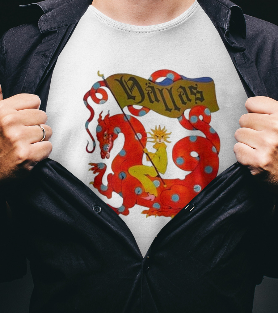 Hällas Flower Knight Riding Red Polka Dot Dragon T-Shirt