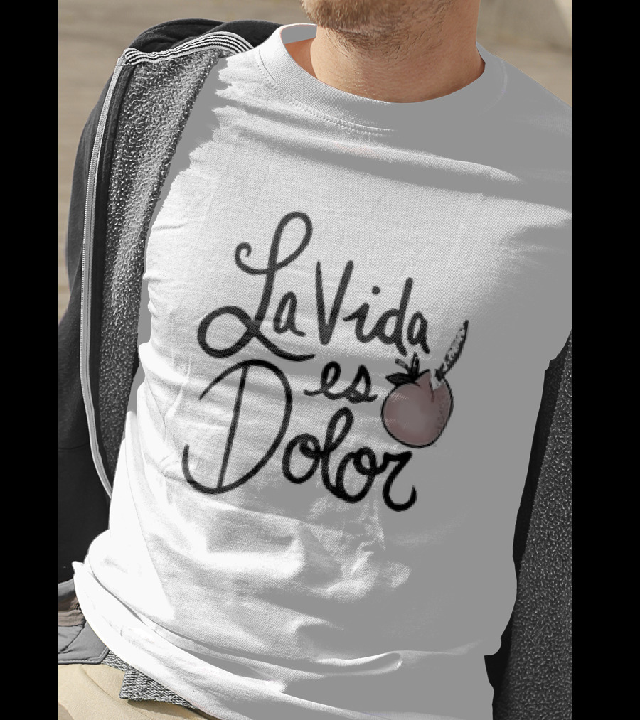 La Vida Es Dolor Red Heart Drawing T-Shirt