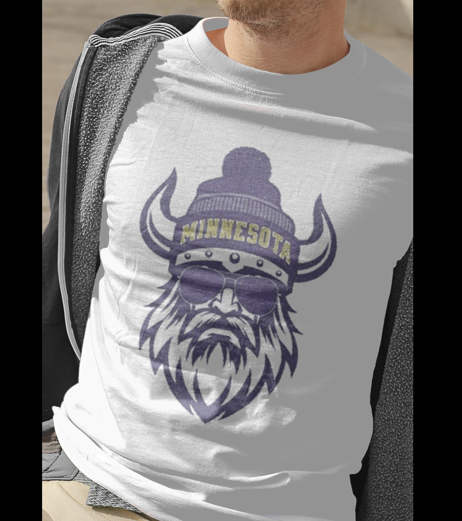 Minnesota Viking Beanie And Sunglasses Football Fan Icon T-Shirt