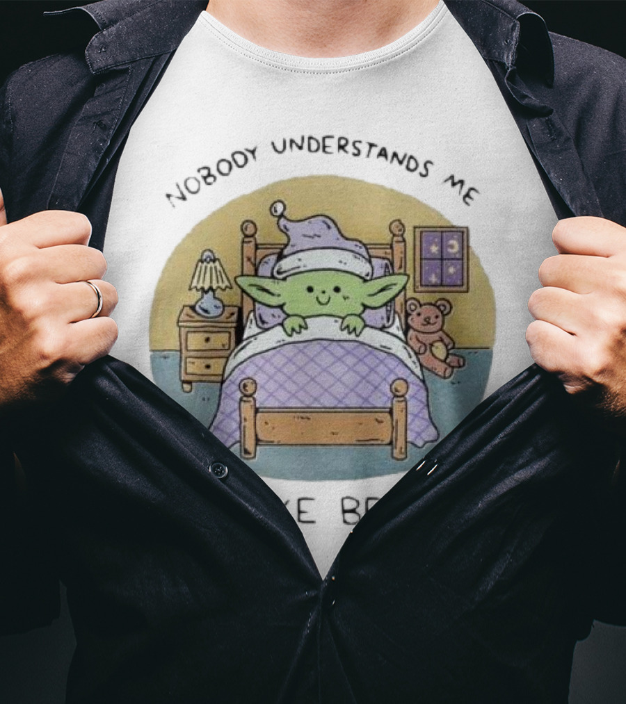 Nobody Understands Me Like Bed Cute Green Alien Cartoon Pajamas Nighttime Scene T-Shirt