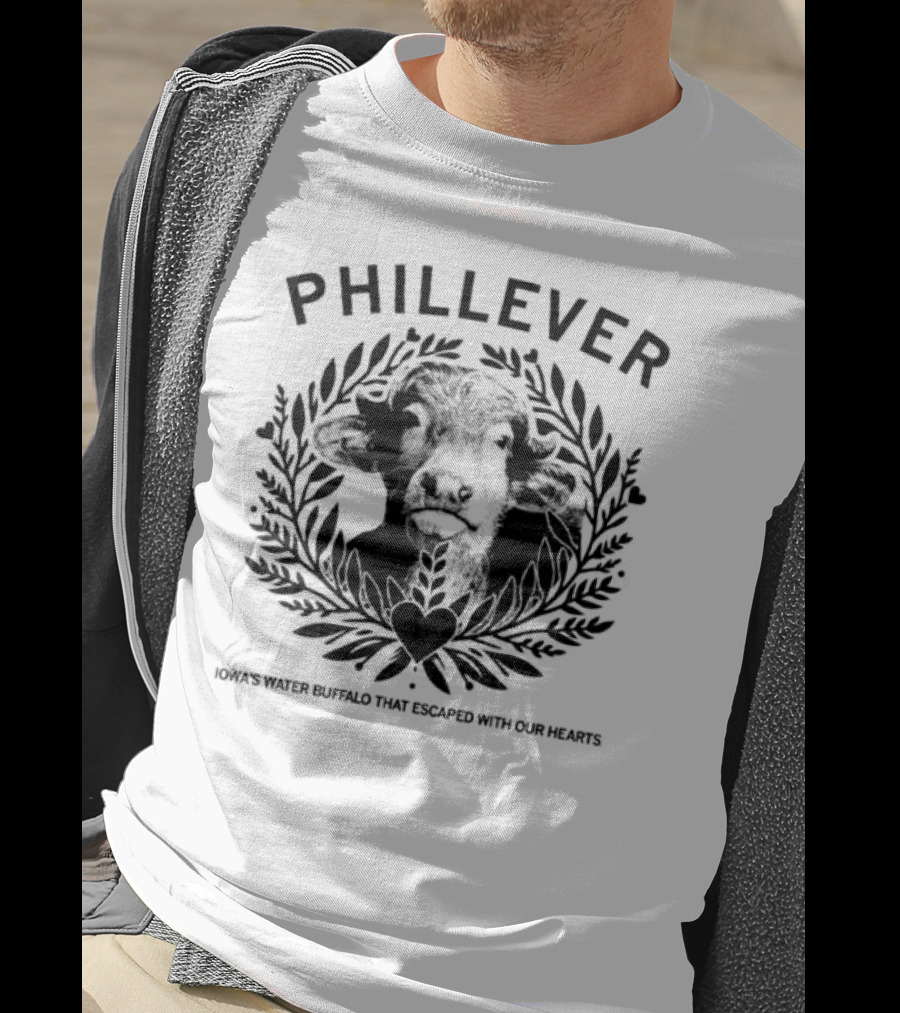 Phillever Iowa Water Buffalo Escaped Hearts T-Shirt