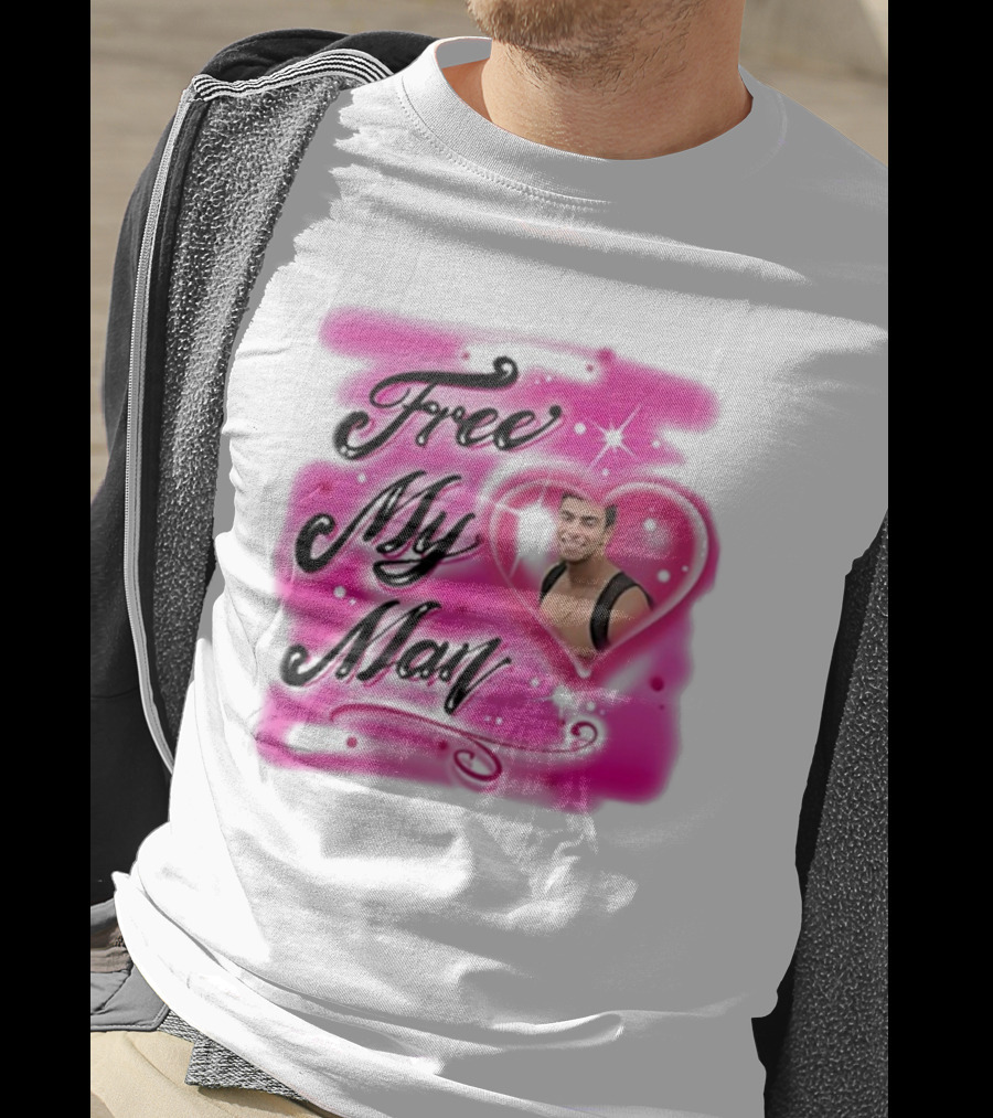 Free My Man Luigi Mangione Heart Pink Background T-Shirt