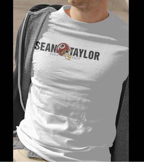 Sean Taylor 2004 2007 Washington Commanders Helmet Tribute T-Shirt