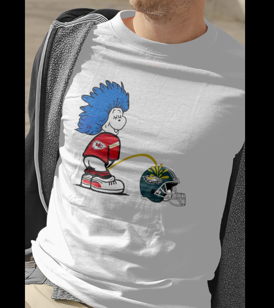 Thing One Kansas City Chiefs Piss On Philadelphia Eagles 2025 T-Shirt