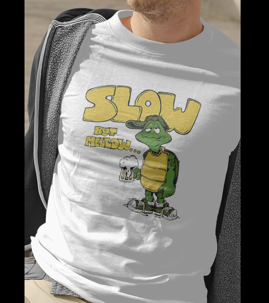 Slow But Mellow Turtle With Beer Retro Vintage 70s Style T-Shirt