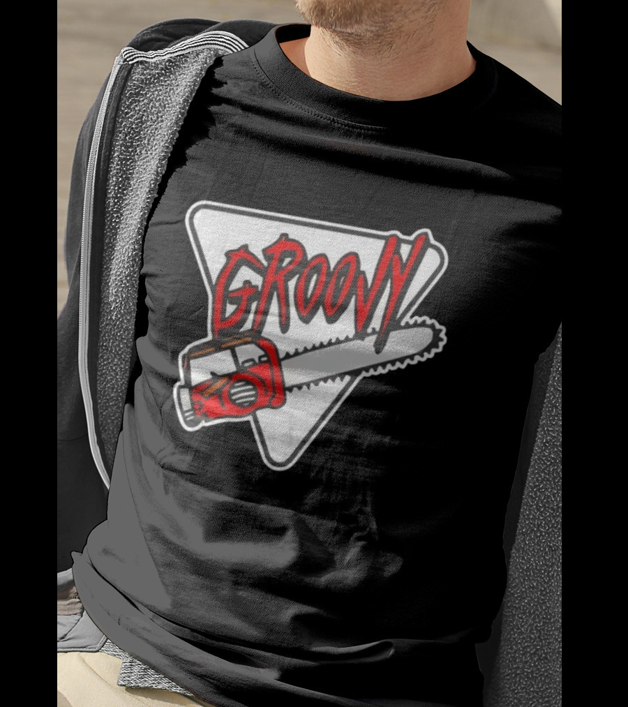 Groovy Chainsaw Retro Graphic Triangular T-Shirt