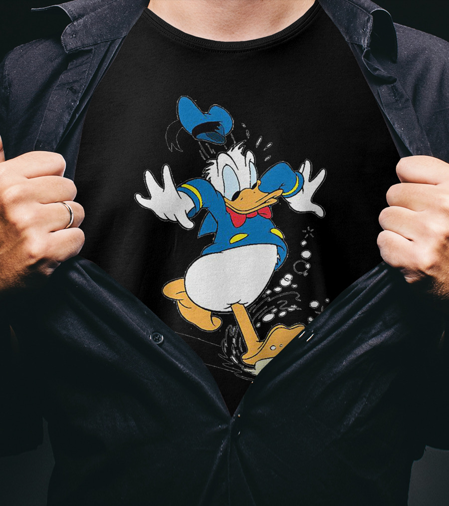 Just A Woman Who Loves Duck Donald Duck Classic Character Enthusiast T-Shirt