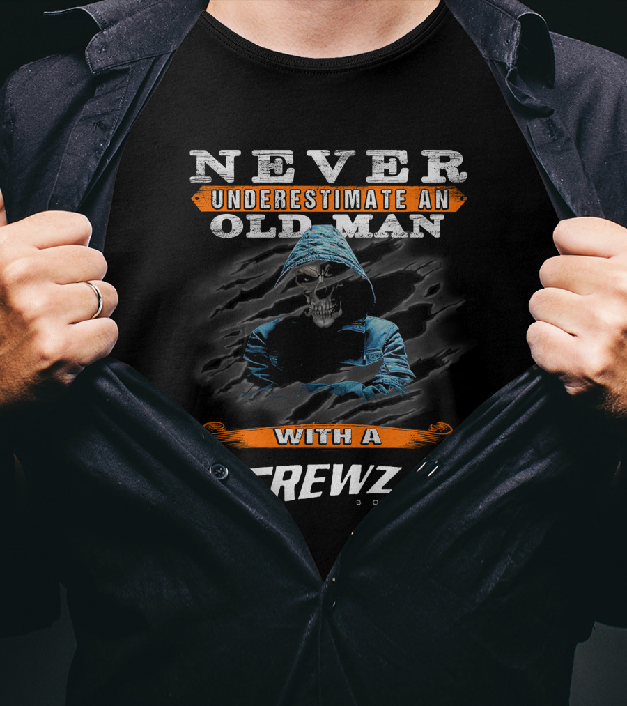 NEVER UNDERESTIMATE AN OLD MAN WITH A FREWZA BOAT T-Shirt