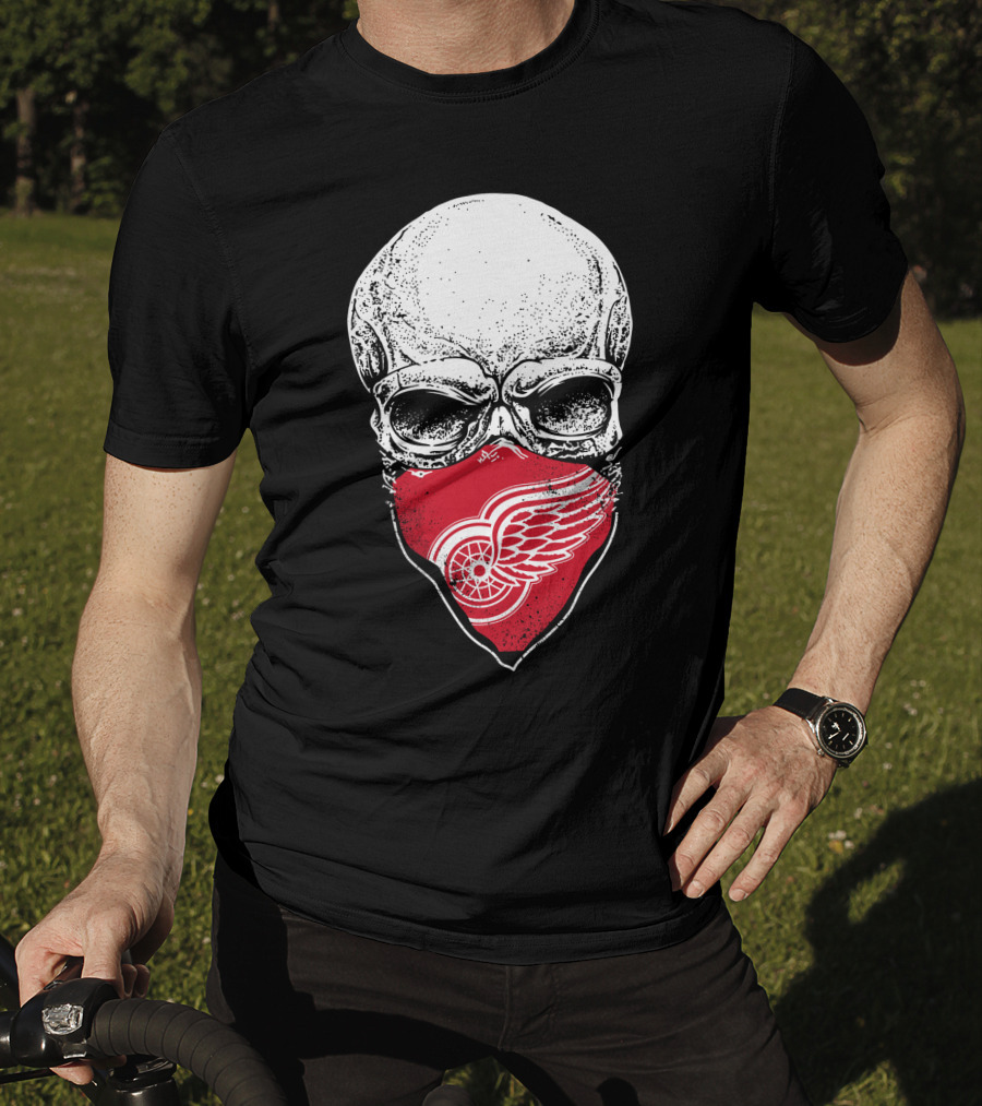Detroit Red Wings Skull Bandana T-Shirt