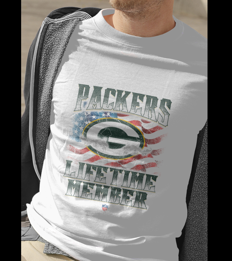 Team Packers Lifetime Member American Flag Background NFL T-Shirt